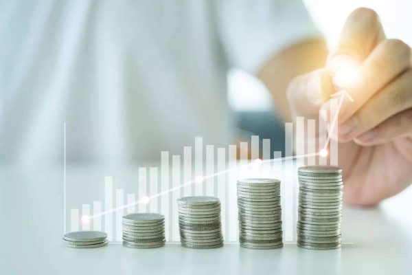 பங்குகள் vs மியூச்சுவல் ஃபண்டுகள் vs ETF: மந்தநிலையின் போது எங்கு முதலீடு செய்வது சிறந்தது?