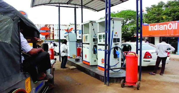 Petrol, Diesel விலை நிலையாக இருப்பதால் 2024 -ல் oil நிறுவனங்களுக்கு லாப வாய்ப்புகள் உள்ளன